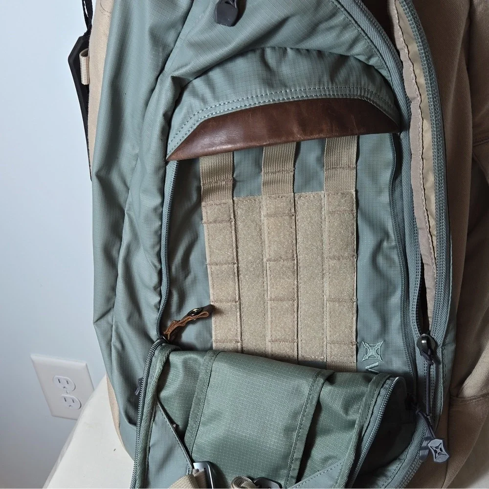 Vertx Tactical Backpack Nylon Green Beige Divider‎ System Zip Unisex Adults